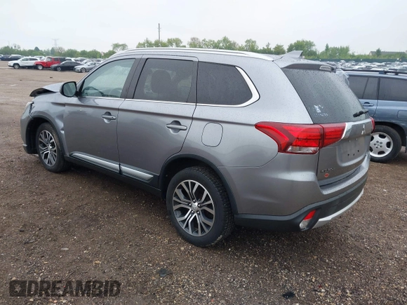 2018 Mitsubishi Outlander SE z VIN JA4AD3A35JZ064058, wystawiony jako IAAI lot #42311265 z przebiegiem 79 291 mil mil oraz . Historia ofert i sprzedaży dostępna na DreamBid. Obrazek 3.