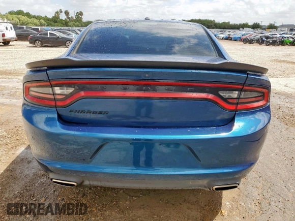 2020 Dodge Charger SXT z VIN 2C3CDXBG6LH190539, wystawiony jako Copart lot #61687705 z przebiegiem 71 242 mil mil oraz Czysty tytuł • Clean title. Historia ofert i sprzedaży dostępna na DreamBid. Obrazek 6.