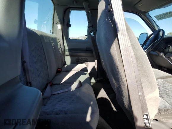 2000 Ford F-250 XL с VIN 1FTNX20F3YEB30631, выставлен на аукционе Copart как лот 87936265 с пробегом 108 652 миль миль и Списание • Salvage title. История ставок и продаж доступна на DreamBid. Изображение 10.