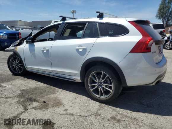 2015 Volvo V60 T5 z VIN YV4612HK7F1001283, wystawiony jako Copart lot #54272035 z przebiegiem Nie podano mil oraz Szkoda całkowita • Salvage title. Historia ofert i sprzedaży dostępna na DreamBid. Obrazek 2.