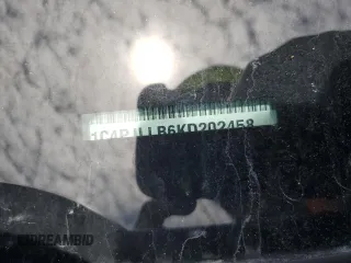 2019 Jeep Cherokee Latitude Plus с VIN 1C4PJLLB6KD202458, выставлен на аукционе Copart как лот 62124855 с пробегом 110 634 миль миль и Чистый • Clean title. История ставок и продаж доступна на DreamBid. Изображение 13.