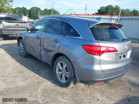 2013 Acura RDX with VIN 5J8TB3H33DL017338, listed as a IAAI auction lot 39946783 with 218,204 mi miles. Bid and sale history available at carsss.com. Image 3.