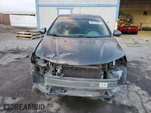 2017 Chevrolet Sonic LT z VIN 1G1JD5SG3H4123658, wystawiony jako Copart lot #89312635 z przebiegiem 121 061 mil mil oraz Szkoda całkowita • Salvage title. Historia ofert i sprzedaży dostępna na DreamBid. Obrazek 5.