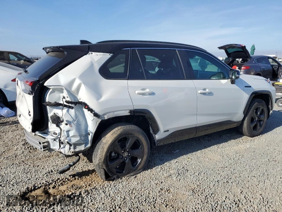 2021 Toyota RAV4 Hybrid XSE with VIN 2T3E6RFV1MW018990, listed as a Copart auction lot 64043865 with 55,938 mi miles and Salvage title. Bid and sale history available at DreamBid. Image 3.