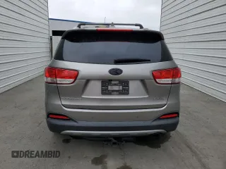 2017 Kia Sorento EX z VIN 5XYPH4A56HG293840, wystawiony jako Copart lot #58001715 z przebiegiem 102 546 mil mil oraz Czysty tytuł • Clean title. Historia ofert i sprzedaży dostępna na DreamBid. Obrazek 6.