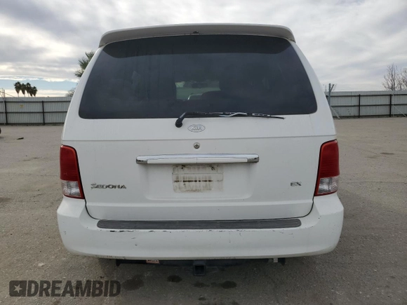 2002 Kia Sedona LX with VIN KNDUP131326271237, listed as a Copart auction lot 89358515 with 142,150 mi miles and Salvage Title. Bid and sale history available at carsss.com. Image 6.