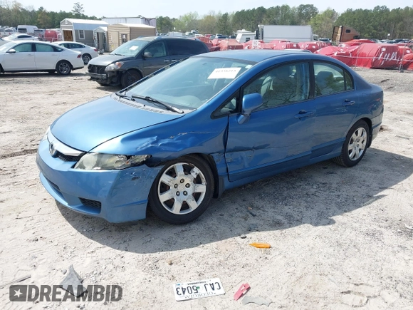 2009 Honda Civic LX z VIN 1HGFA16579L012949, wystawiony jako IAAI lot #41938215 z przebiegiem 180 795 mil mil oraz . Historia ofert i sprzedaży dostępna na DreamBid. Obrazek 17.