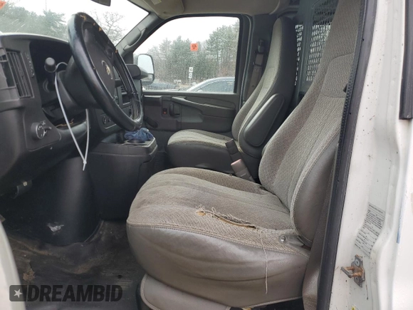 2011 Chevrolet Express Cargo z VIN 1GCZGTCG4B1109832, wystawiony jako Copart lot #85140514 z przebiegiem Nie podano mil oraz Czysty tytuł • Clean title. Historia ofert i sprzedaży dostępna na DreamBid. Obrazek 7.