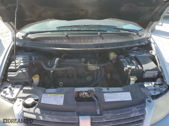 2005 Dodge Caravan SE with VIN 1D4GP25R75B131826, listed as a Copart auction lot 76710684 with 118,185 mi miles and Non Repairable. Bid and sale history available at carsss.com. Image 12.