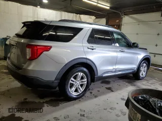 2020 Ford Explorer XLT with VIN 1FMSK8DH3LGB44781, listed as a Copart auction lot 52639065 with 44,670 mi miles and Salvage Title. Bid and sale history available at DreamBid. Image 3.