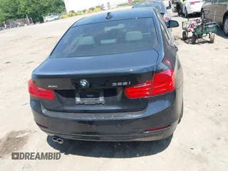 2015 BMW 3 Series 328i xDrive z VIN WBA3B5C52FP653910, wystawiony jako IAAI lot #42563622 z przebiegiem 153 033 mil mil oraz . Historia ofert i sprzedaży dostępna na DreamBid. Obrazek 16.