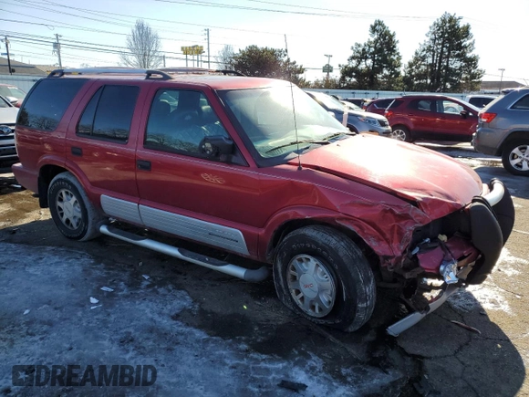 2000 GMC Envoy with VIN 1GKDT13W6Y2354558, listed as a Copart auction lot 42654665 with 201,547 mi miles and Salvage Title. Bid and sale history available at carsss.com. Image 4.