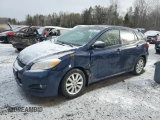 2009 Toyota Matrix z VIN 2T1KU40E69C117892, wystawiony jako Copart lot #50607765 z przebiegiem 230 440 mil mil oraz Czysty tytuł • Clean title. Historia ofert i sprzedaży dostępna na DreamBid. Obrazek 1.