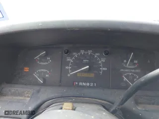 1993 Ford F-250 HD with VIN 1FTHF25HXPLB13295, listed as a IAAI auction lot 41697706 with 38,414 mi miles. Bid and sale history available at carsss.com. Image 7.