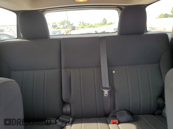 2011 Dodge Nitro Heat with VIN 1D4PU4GKXBW607656, listed as a Copart auction lot 52365495 with 101,298 mi miles and Non repairable. Bid and sale history available at DreamBid. Image 10.