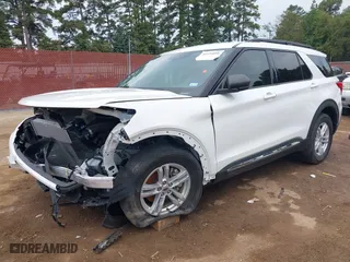 2022 Ford Explorer XLT with VIN 1FMSK7DH0NGA34445, listed as a IAAI auction lot 40194896 with 21,625 mi miles. Bid and sale history available at carsss.com. Image 21.