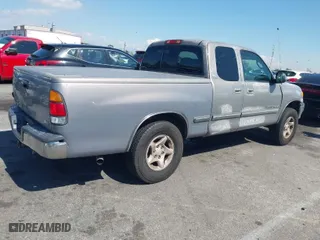 2000 Toyota Tundra SR5 with VIN 5TBRT3415YS083140, listed as a IAAI auction lot 41750409 with 273,717 mi miles. Bid and sale history available at carsss.com. Image 4.