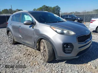 2017 Kia Sportage EX z VIN KNDPN3AC2H7293767, wystawiony jako IAAI lot #41651243 z przebiegiem 124 705 mil mil oraz . Historia ofert i sprzedaży dostępna na DreamBid. Obrazek 1.