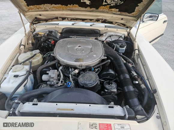1987 Mercedes-Benz 560 Series 560SL with VIN WDBBA48D5HA061899, listed as a Copart auction lot 76554184 with NaN miles and Salvage Title. Bid and sale history available at carsss.com. Image 7.