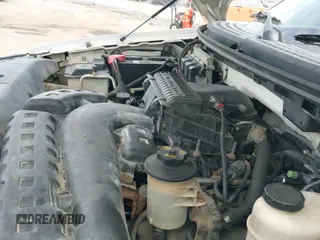 2005 Ford F-150 XLT z VIN 1FTPX12595NB70828, wystawiony jako IAAI lot #43406293 z przebiegiem 279 026 mil mil oraz . Historia ofert i sprzedaży dostępna na DreamBid. Obrazek 12.