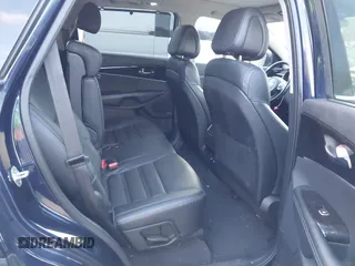 2016 Kia Sorento EX with VIN 5XYPHDA53GG183522, listed as a IAAI auction lot 41231974 with 96,360 mi miles. Bid and sale history available at carsss.com. Image 8.