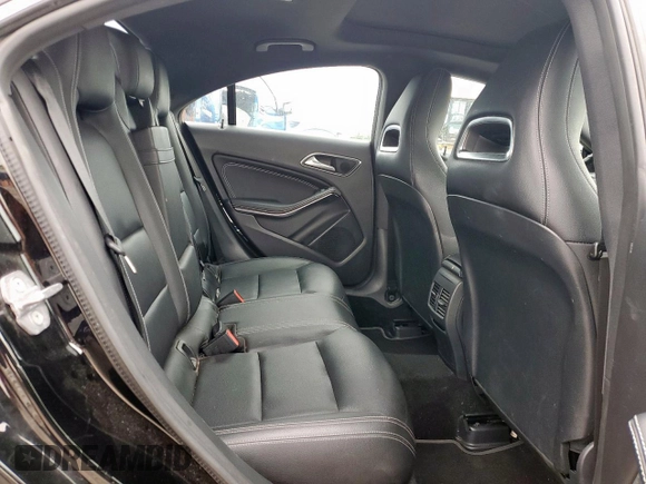 2019 Mercedes-Benz CLA 250 with VIN WDDSJ4GB6KN762832, listed as a Copart auction lot 58600715 with 52,375 mi miles and Salvage title. Bid and sale history available at DreamBid. Image 10.