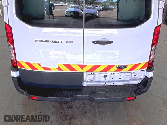 2018 Ford Transit z VIN 1FTYE1YM0JKB52111, wystawiony jako IAAI lot #42789026 z przebiegiem 132 936 mil mil oraz . Historia ofert i sprzedaży dostępna na DreamBid. Obrazek 1.