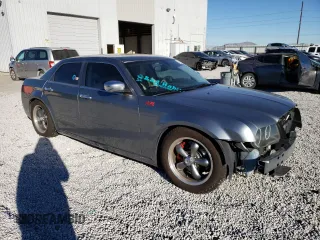2007 Chrysler 300 C with VIN 2C3LA63H67H706530, listed as a Copart auction lot 88174615 with 104,505 mi miles and Salvage Title. Bid and sale history available at carsss.com. Image 4.