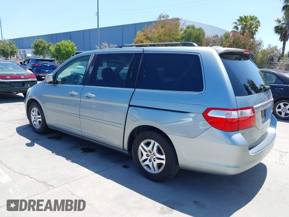 2006 Honda Odyssey EX-L z VIN 5FNRL38716B051664, wystawiony jako IAAI lot #42520320 z przebiegiem 304 835 mil mil oraz . Historia ofert i sprzedaży dostępna na DreamBid. Obrazek 3.