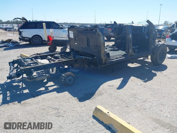 2020 GMC Sierra 1500 Denali z VIN 1GTU9FEL9LZ170791, wystawiony jako IAAI lot #41732485 z przebiegiem Nie podano mil oraz . Historia ofert i sprzedaży dostępna na DreamBid. Obrazek 4.