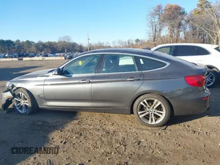 2018 BMW 3 Series 330i xDrive with VIN WBA8Z9C52JG828478, listed as a IAAI auction lot 41326732 with 86,463 mi miles. Bid and sale history available at carsss.com. Image 14.