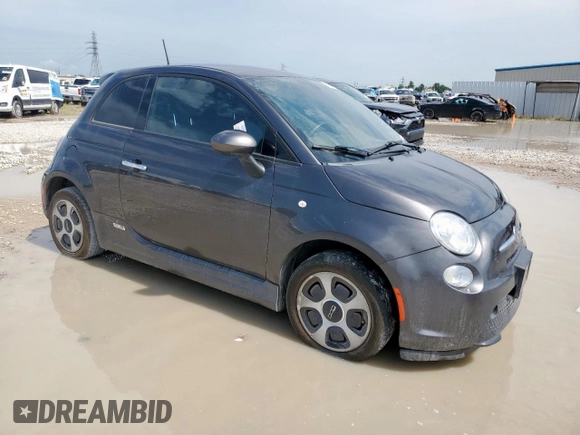 2017 FIAT 500e with VIN 3C3CFFGE2HT575834, listed as a Copart auction lot 59635625 with 41,405 mi miles and Clean title. Bid and sale history available at DreamBid. Image 4.