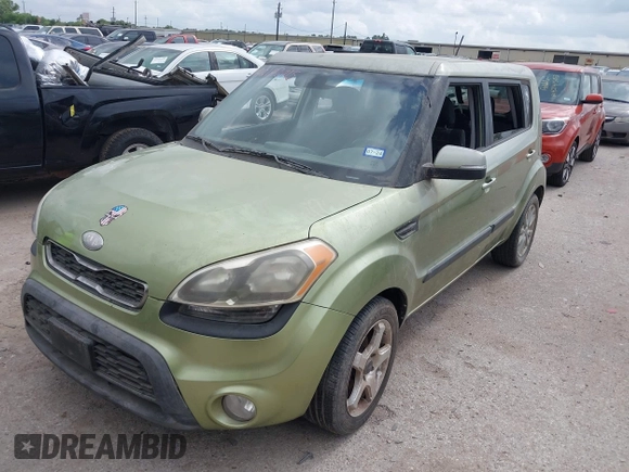 2013 Kia Soul ! with VIN KNDJT2A60D7576761, listed as a IAAI auction lot 42142415 with 1 mi miles. Bid and sale history available at carsss.com. Image 2.