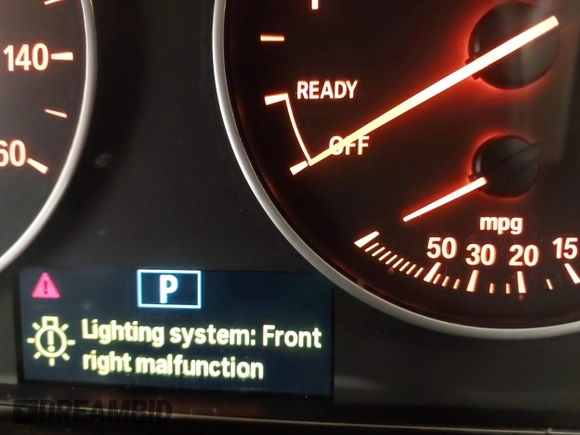 2018 BMW 3 Series 320i xDrive with VIN WBA8E5G5XJNU46855, listed as a IAAI auction lot 41526290 with 68,720 mi miles. Bid and sale history available at carsss.com. Image 16.