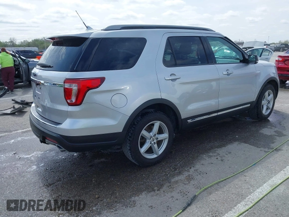 2018 Ford Explorer XLT with VIN 1FM5K7D86JGC27318, listed as a IAAI auction lot 41923567 with 120,333 mi miles and . Bid and sale history available at DreamBid. Image 4.