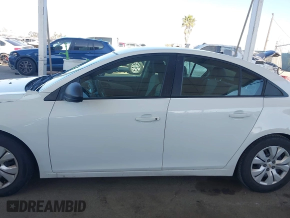 2014 Chevrolet Cruze LS with VIN 1G1PA5SG7E7119819, listed as a IAAI auction lot 42287424 with 133,279 mi miles and . Bid and sale history available at DreamBid. Image 14.