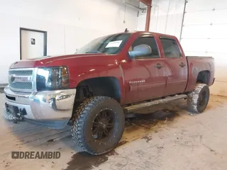 2013 Chevrolet Silverado 1500 LT with VIN 3GCPKSE77DG254204, listed as a IAAI auction lot 41680546 with 213,790 mi miles. Bid and sale history available at carsss.com. Image 17.