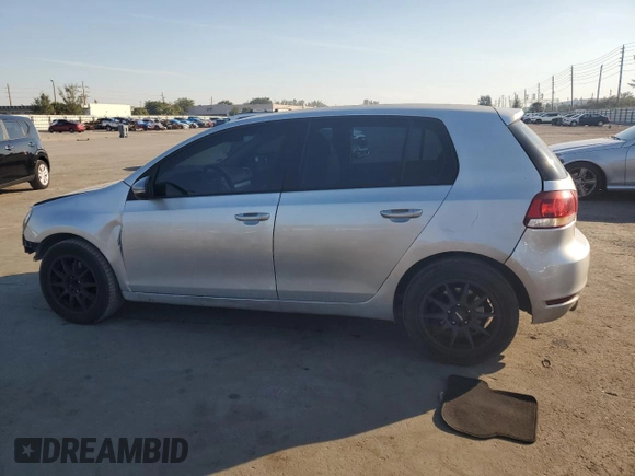 2013 Volkswagen Golf w/Conv & Sunroof с VIN WVWDB7AJ0DW121691, выставлен на аукционе Copart как лот 41679595 с пробегом 144 778 миль миль и Списание • Salvage title. История ставок и продаж доступна на DreamBid. Изображение 2.