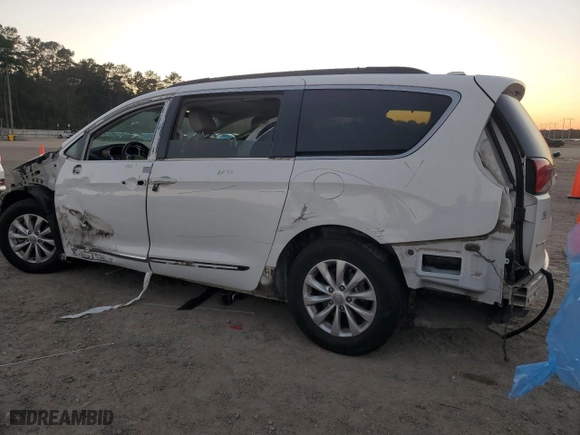2017 Chrysler Pacifica Touring-L with VIN 2C4RC1BG8HR832377, listed as a Copart auction lot 81923394 with 105,610 mi miles and Salvage Title. Bid and sale history available at carsss.com. Image 2.