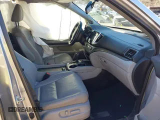 2016 Honda Pilot EX-L with VIN 5FNYF6H72GB097557, listed as a IAAI auction lot 41628145 with 155,151 mi miles. Bid and sale history available at carsss.com. Image 5.