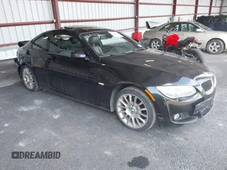 2011 BMW 3 Series 328i with VIN WBAKE3C53BE558916, listed as a IAAI auction lot 41946404 with 172,961 mi miles and . Bid and sale history available at carsss.com. Image 1.