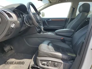 2014 Audi Q7 Premium Plus с VIN WA1LGAFE6ED000953, выставлен на аукционе Copart как лот 62193535 с пробегом 111 301 миль миль и Списание • Salvage title. История ставок и продаж доступна на DreamBid. Изображение 7.