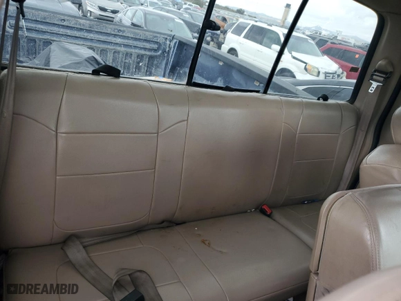 2004 Ford Super Duty F-250 XL with VIN 1FTNX21PX4EB28859, listed as a Copart auction lot 43209385 with 247,021 mi miles and Salvage Title. Bid and sale history available at carsss.com. Image 10.