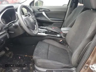 2018 Mitsubishi Eclipse Cross ES с VIN JA4AT3AA7JZ040149, выставлен на аукционе Copart как лот 84834854 с пробегом 87 347 миль миль и Списание • Salvage title. История ставок и продаж доступна на DreamBid. Изображение 7.