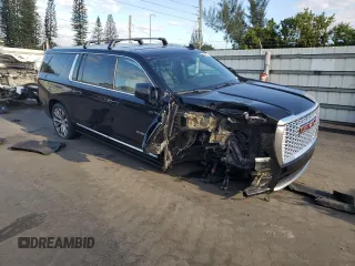 2021 GMC Yukon XL Denali z VIN 1GKS2JKL7MR242953, wystawiony jako Copart lot #52175335 z przebiegiem 141 890 mil mil oraz Szkody całkowita. Historia ofert i sprzedaży dostępna na DreamBid. Obrazek 4.