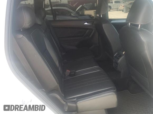 2022 Volkswagen Tiguan SE R-Line Black with VIN 3VVCB7AX8NM009403, listed as a Copart auction lot 52720885 with 74,063 mi miles and Salvage title. Bid and sale history available at DreamBid. Image 11.