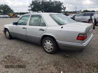 1994 Mercedes-Benz E Class with VIN WDBEA32E5RC105463, listed as a Copart auction lot 71737384 with 145,753 mi miles and Clean Title. Bid and sale history available at carsss.com. Image 2.