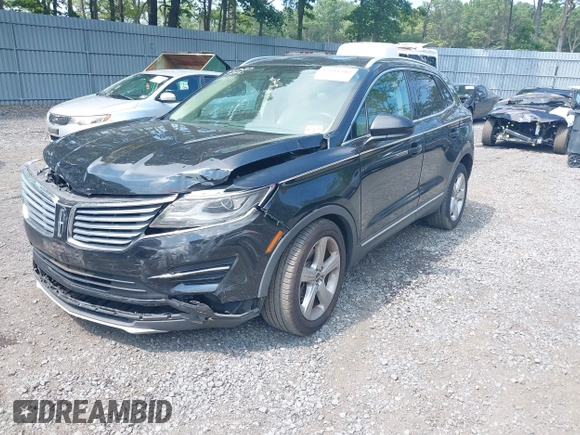 2017 Lincoln MKC Premiere with VIN 5LMCJ1C90HUL52132, listed as a IAAI auction lot 42611380 with 141,981 mi miles and . Bid and sale history available at DreamBid. Image 2.