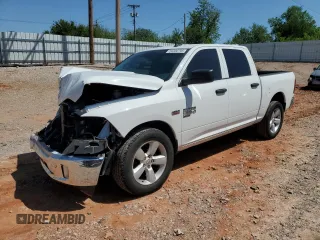 2021 Ram 1500 Tradesman z VIN 3C6RR6KT0MG713948, wystawiony jako Copart lot #54200795 z przebiegiem 44 746 mil mil oraz Szkoda całkowita • Salvage title. Historia ofert i sprzedaży dostępna na DreamBid. Obrazek 1.
