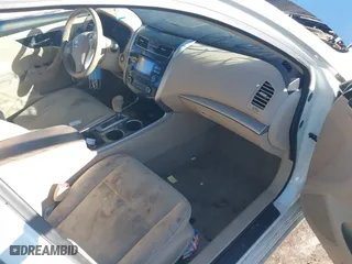 2014 Nissan Altima 2.5 SV with VIN 1N4AL3AP2EC420847, listed as a IAAI auction lot 41452729 with 130,069 mi miles. Bid and sale history available at carsss.com. Image 5.